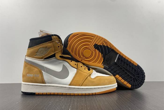 Air Jordan 1 Element Gore-Tex  "Light Curry"   DB2889-700
