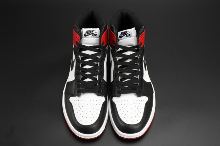 AIR JORDAN 1 High OG "Black Toe" white/ black-varsity red mens 555088-125