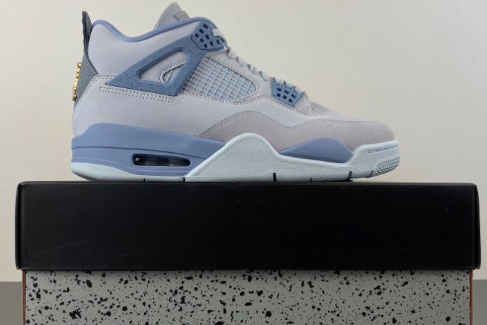 Jordan 4 UNC Tar Heels PE  HV9204-407