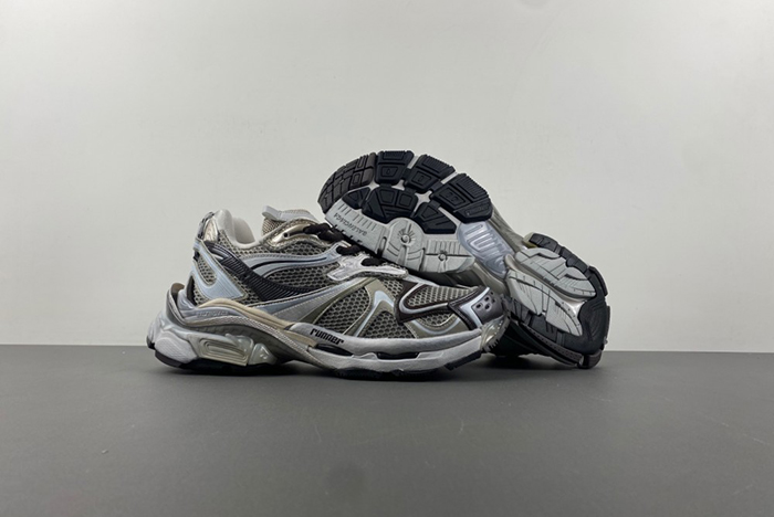 Balenciaga 7.5-2 779066-W3RBXP-2000