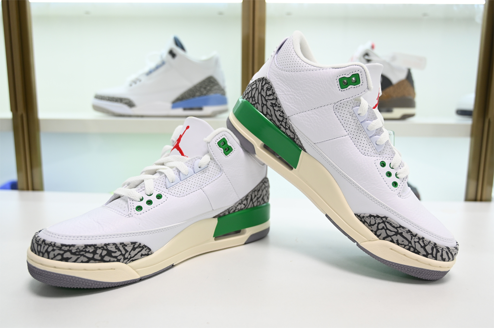 Air Jordan 3 Lucky Green WMNS CK9246-136