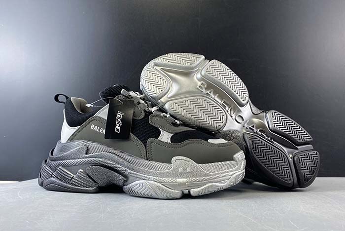 Balenciaga SNEAKERS 0841