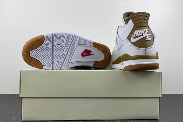 Nike SB x Air Jordan 4 Yellow DR5415-120