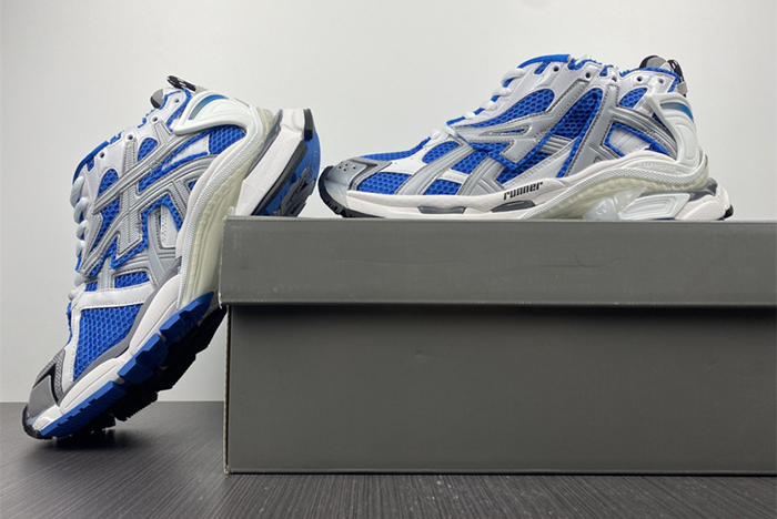 BALENCIAGA -Runner WHITE SAPPHIRE BLUE 677403 W3R83 4912