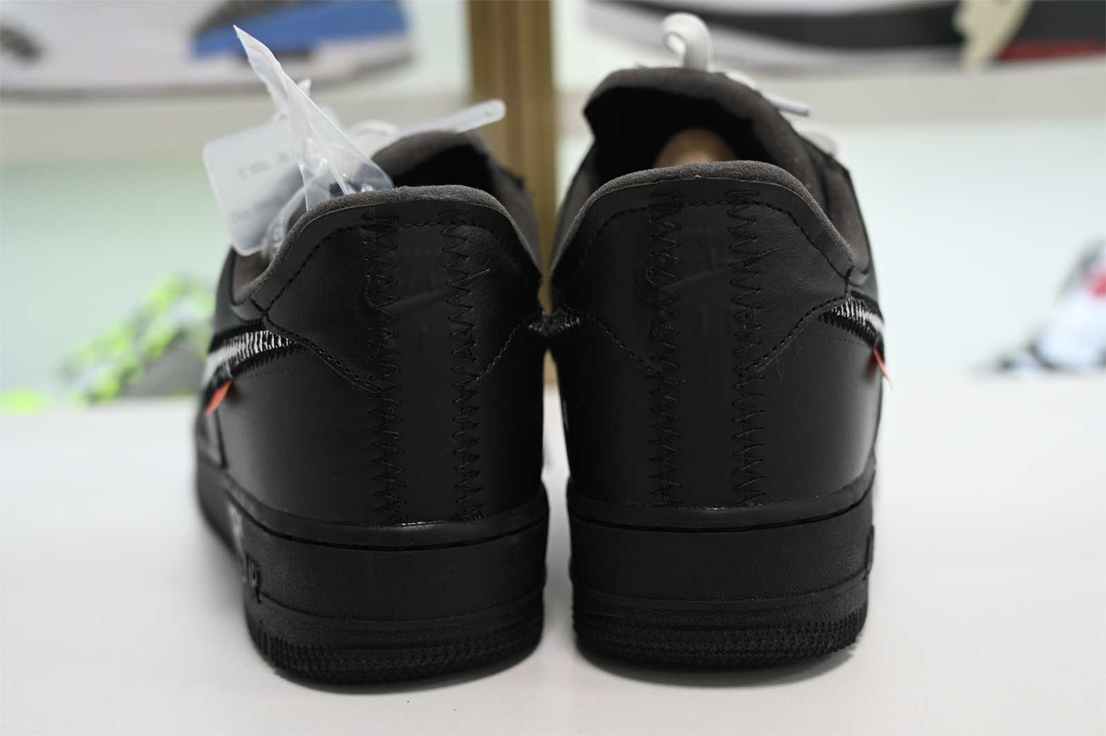 Off-White x MoMA x Nike Air Force 1 07 Low Black AV5210-001