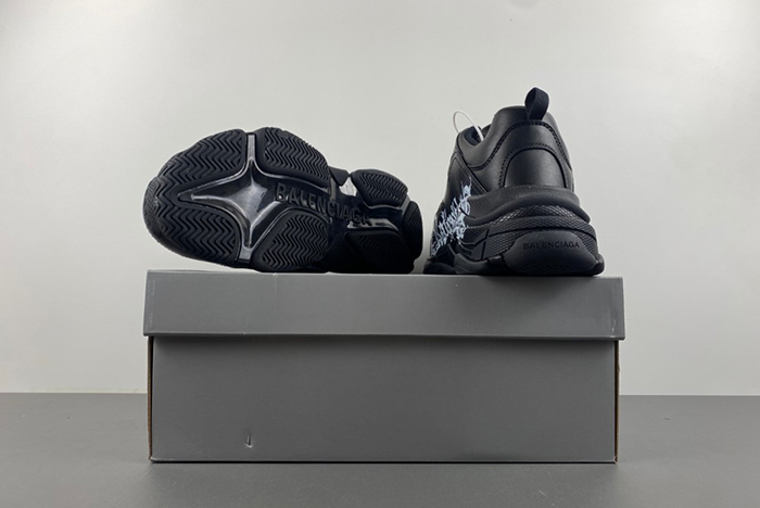 BALENCIAGA CREAM ‘TRIPLES’ SNEAKERS black 536737 W2FAY 9017