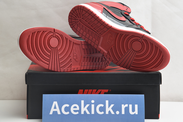 Air Jordan 1 High OG “Bred Patent” 555088-063