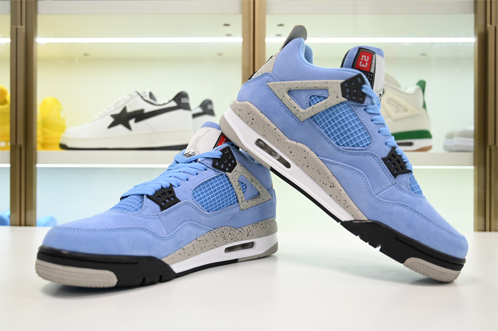 Air Jordan 4 “University Blue CT8527-400