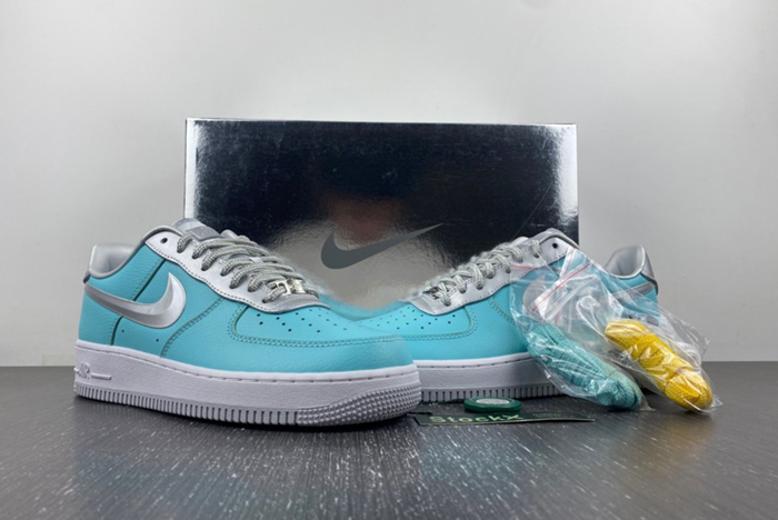 Tiffany & Co. x Nike Air Force 1 Low  silver DZ1382-003