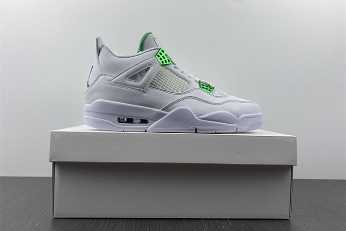 Air Jordan 4 “Pure Money”  CT8527-113
