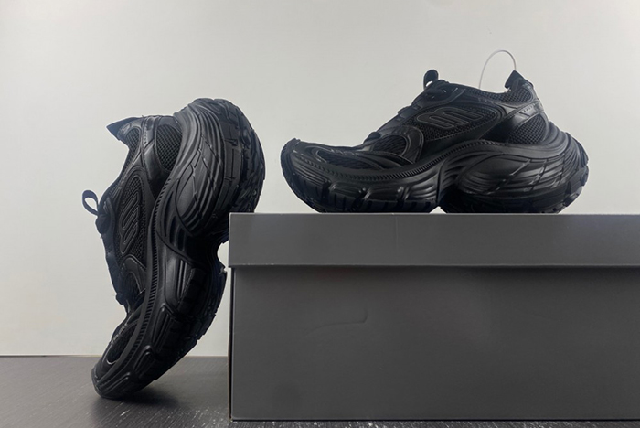 Balenciaga 12.0  784344 W2MV1 0231