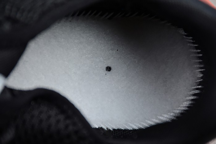 Nike Air Max 270 "Hot Punch" black AH8050-010