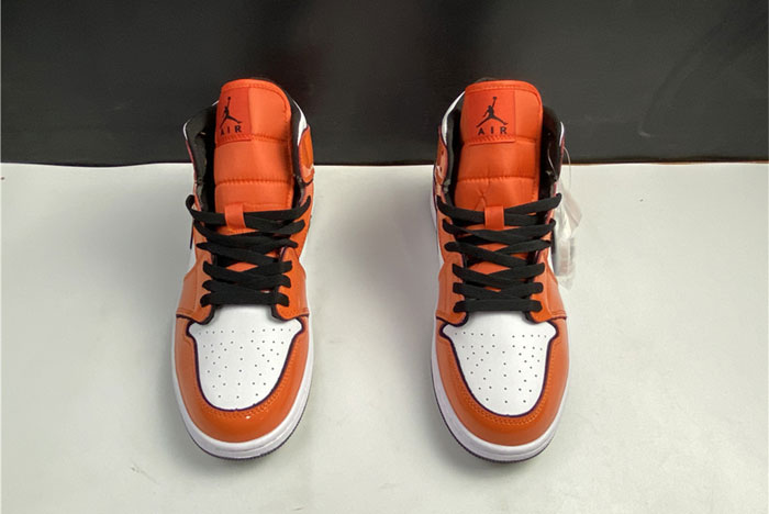 Air Jordan 1 Mid “Turf Orange” DD6834-802