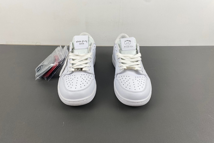 Travis Scott x Air Jordan  DM7866-292