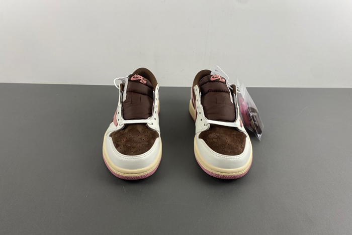 Travis Scott x Air Jordan 1 Low OG DZ4137-206