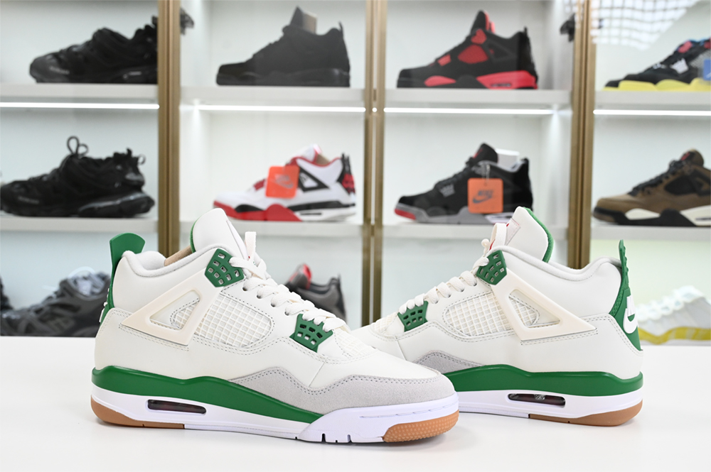 Jordan 4 Retro SB Pine Green - DR5415-103