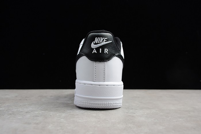 NIKE AIR FORCE 1 LOW RETURNS white/ black 820266-101