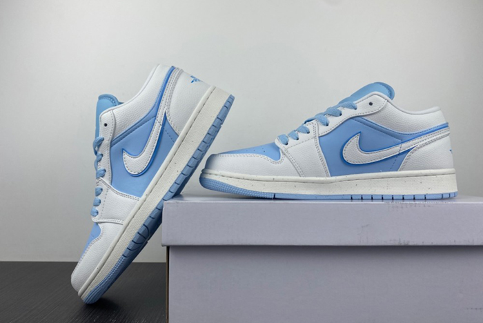 Jordan 1 Low SE Reverse Ice Blue  DV1299-104