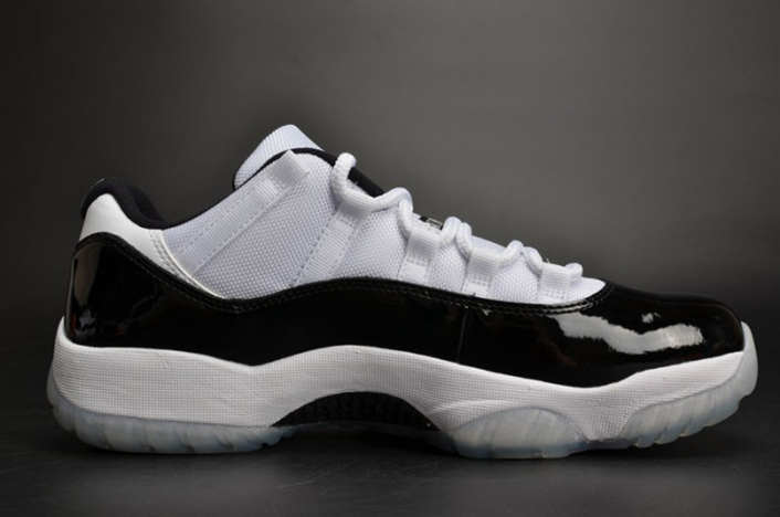 AIR JORDAN 11 RETRO LOW