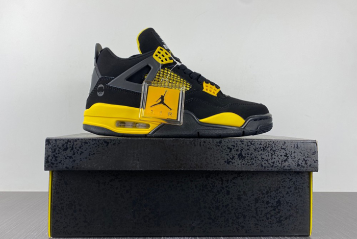 Jordan 4 Retro Thunder (CUSTOM EDITION) - DH6927-017
