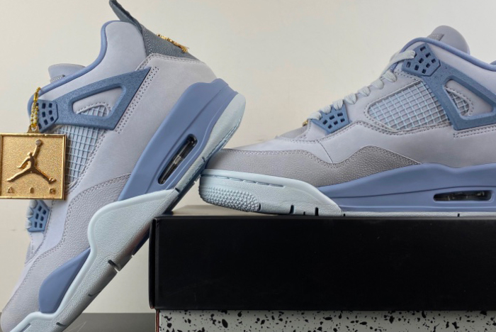 Jordan 4 UNC Tar Heels PE  HV9204-407