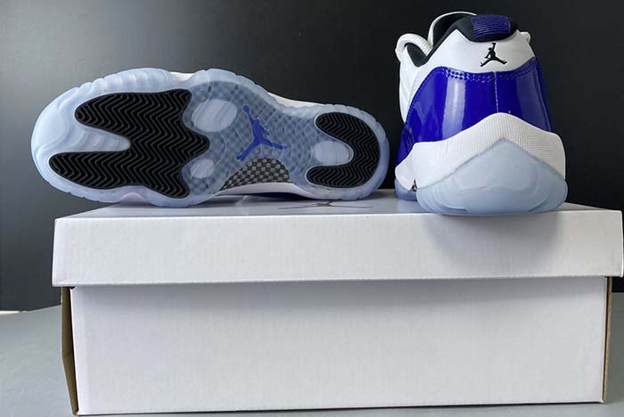 Air Jordan 11 Low WMNS “Concord” AH7860-100