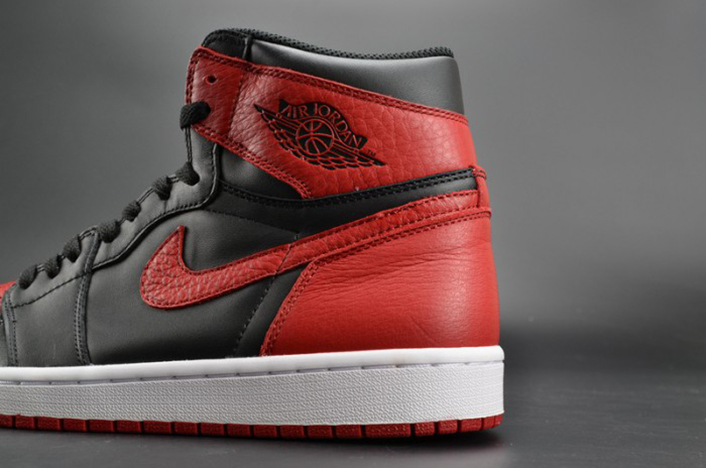 Air Jordan 1 Retro High OG "Banned" red mens 555088-001