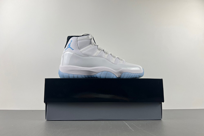 Jordan 11 Retro Legend Blue CT8012-104