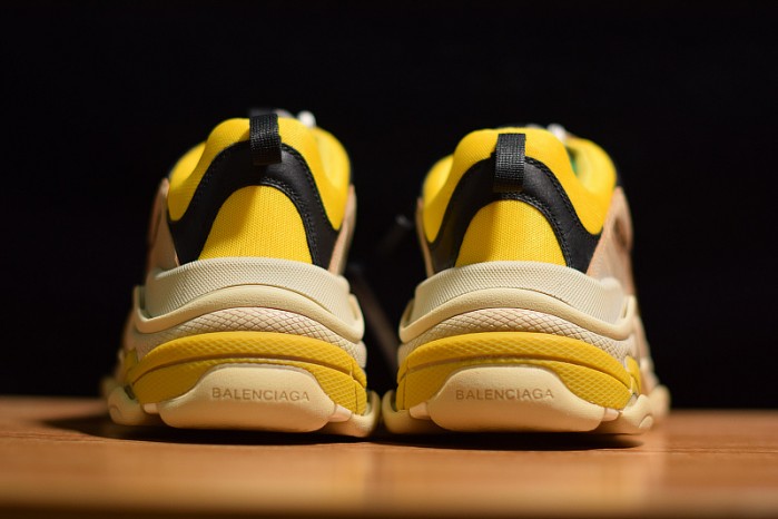 BALENCIAGA TRIPLE S W06E1-1000 BEIGE/GREEN-YELLOW