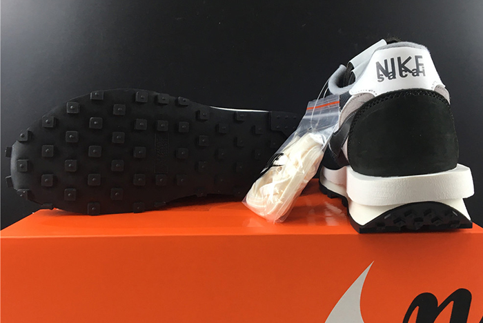 NIKE LD WAFFLE SACAI BLUE MULTI - BV0073-001