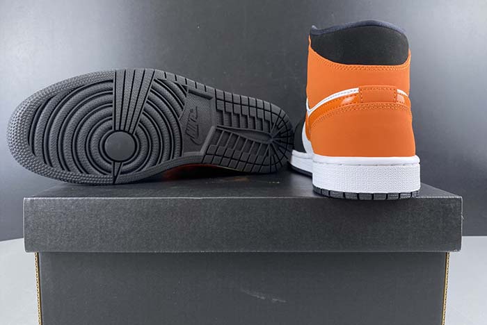 AIR JORDSN 1 MID GS 554725-128