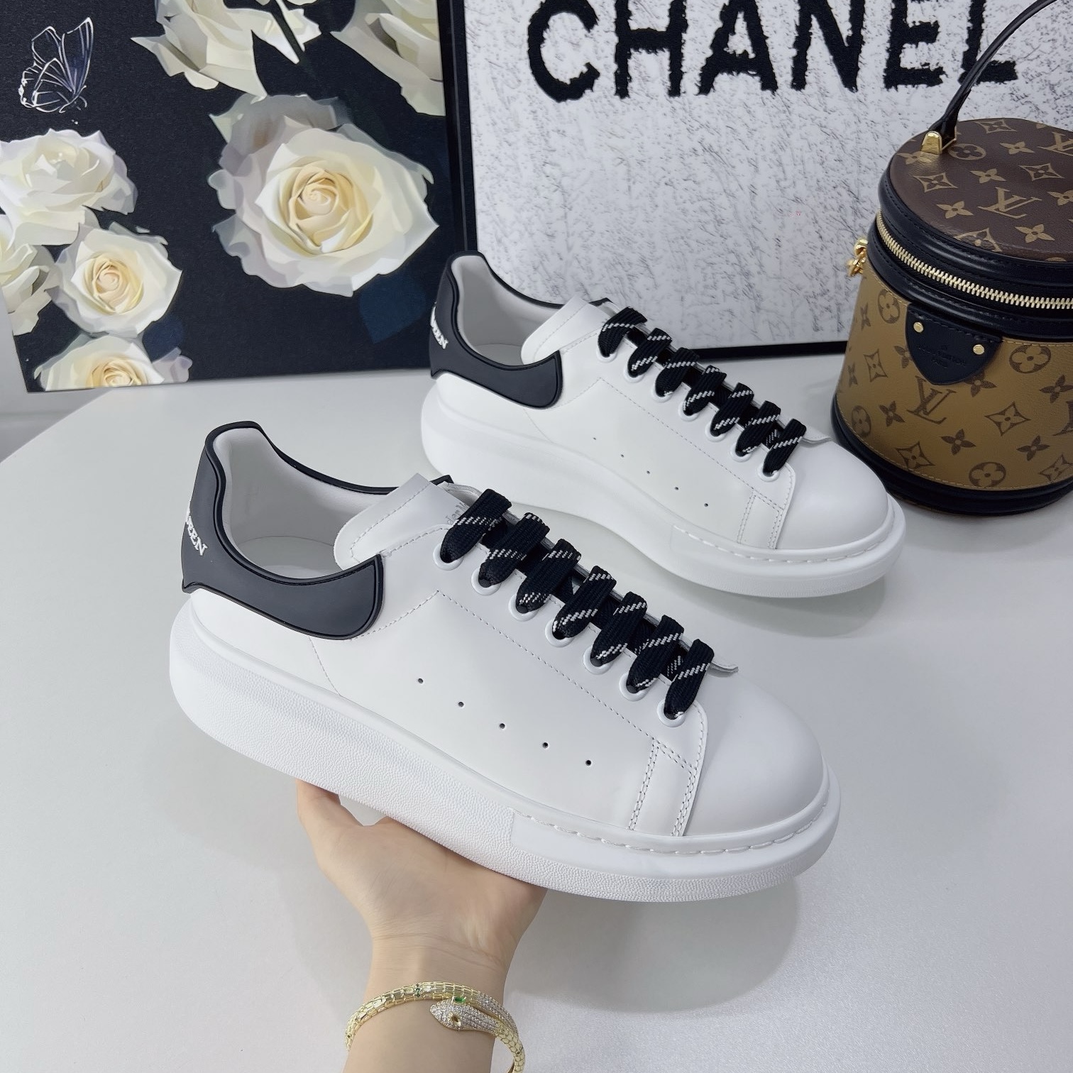 Alexander McQueen BLACK TAIL