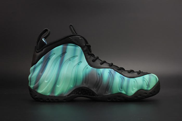 Nike Air Foamposite One "Northern Lights" Black/Green mens 840559-001