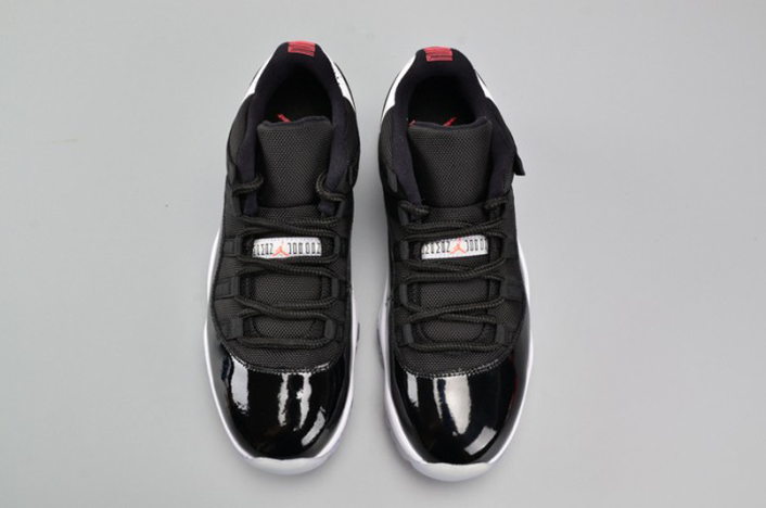AIR JORDAN 11 RETRO LOW