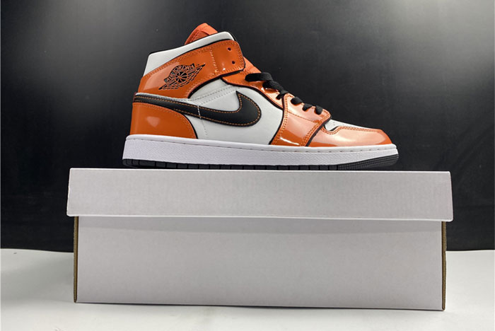 Air Jordan 1 Mid “Turf Orange” DD6834-802