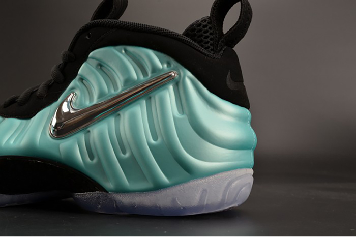 Nike Air Foamposite Pro "Island Green" Metallic Platinum mens 624041-303