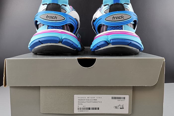 BALENCIAGA TRACK RUNNERS BLUE 542436W1GB54162