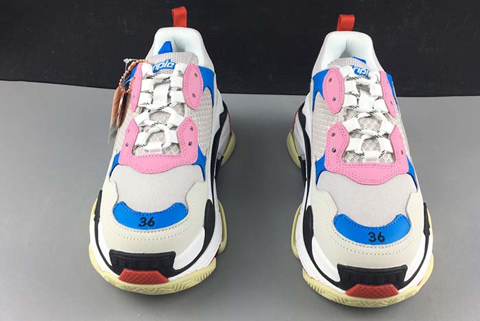 BALENCIAGE TRIPLE TRAINER 584088 W06E2 1150