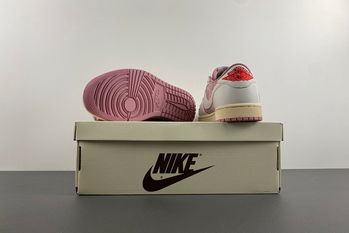 Travis Scott x Air Jordan 1 Low OG PINK  DM7866-600
