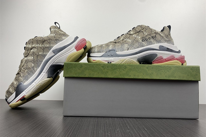 *BALENCIAGA 1.0 677192 ULZ10 9795