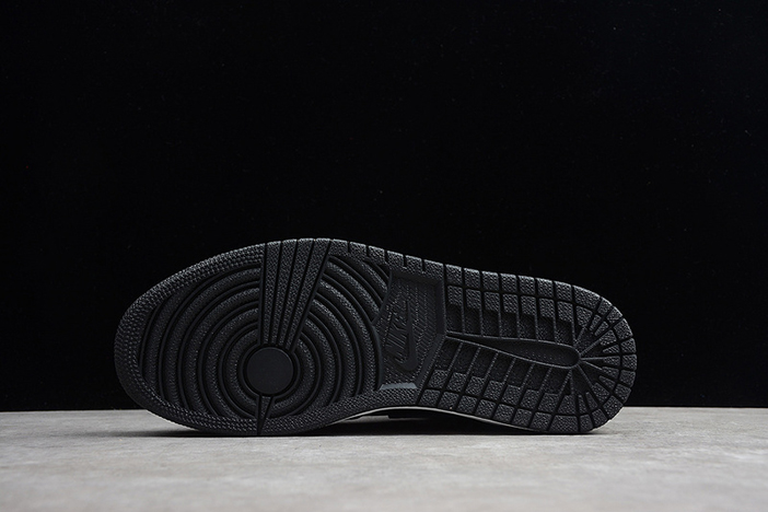 Air Jordan 1 High OG "Solefly Friends & Family" - AV3905-038