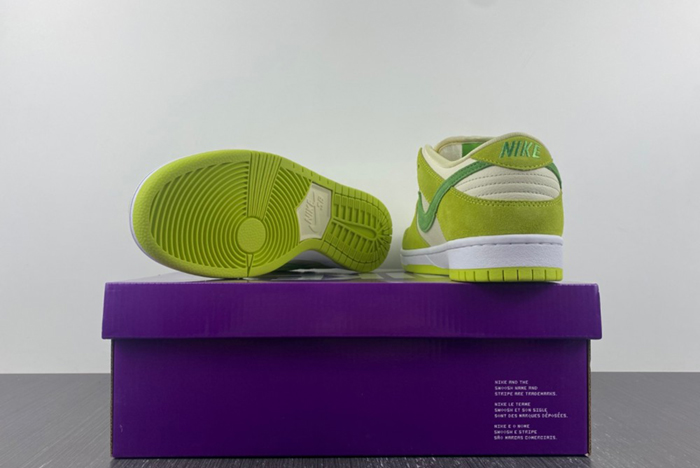Nike SB Dunk Low Green Apple DM0807-300