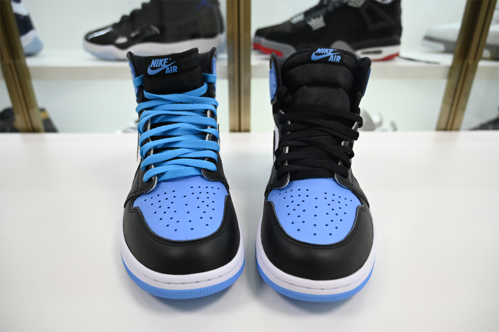 Air Jordan 1 High OG University Blue DZ5485-400