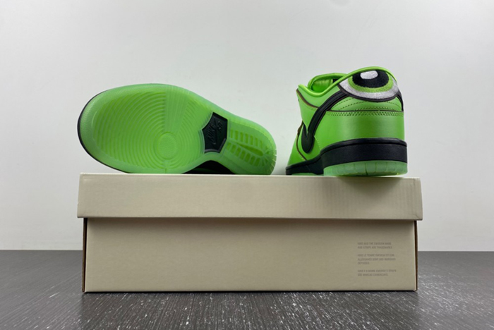 THE POWERPUFF GIRLS X DUNK LOW PRO SB QS 