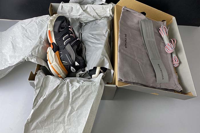 Balenciaga Track 3.0 542436-W1GB7-2019