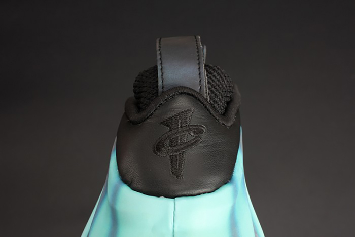 Nike Air Foamposite One "Northern Lights" Black/Green mens 840559-001