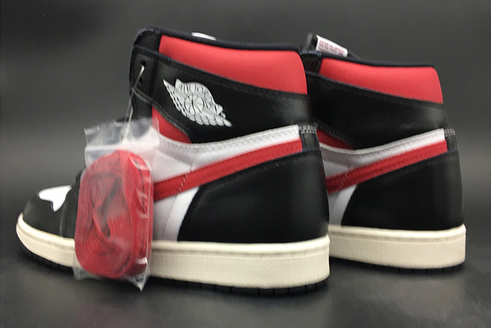 AIR JORDAN 1 BLACK WHITE GYM RED 555088-061