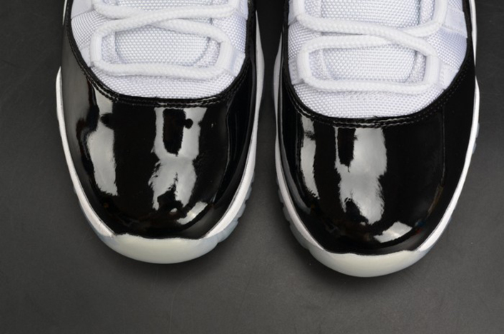 AIR JORDAN 11 RETRO LOW