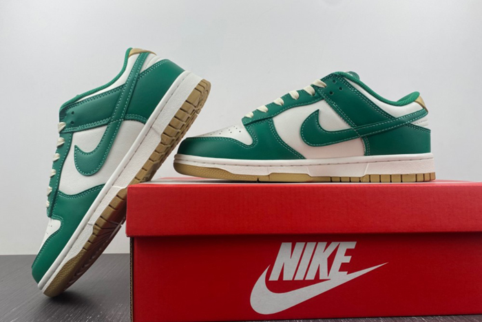 Nike Dunk Low Malachite University Gold  FB7173-131