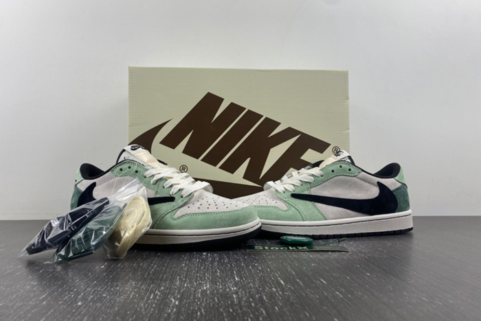 Travis Scott x Air Jordan 1 Low WHITE GREEN BLACK DM7866-813
